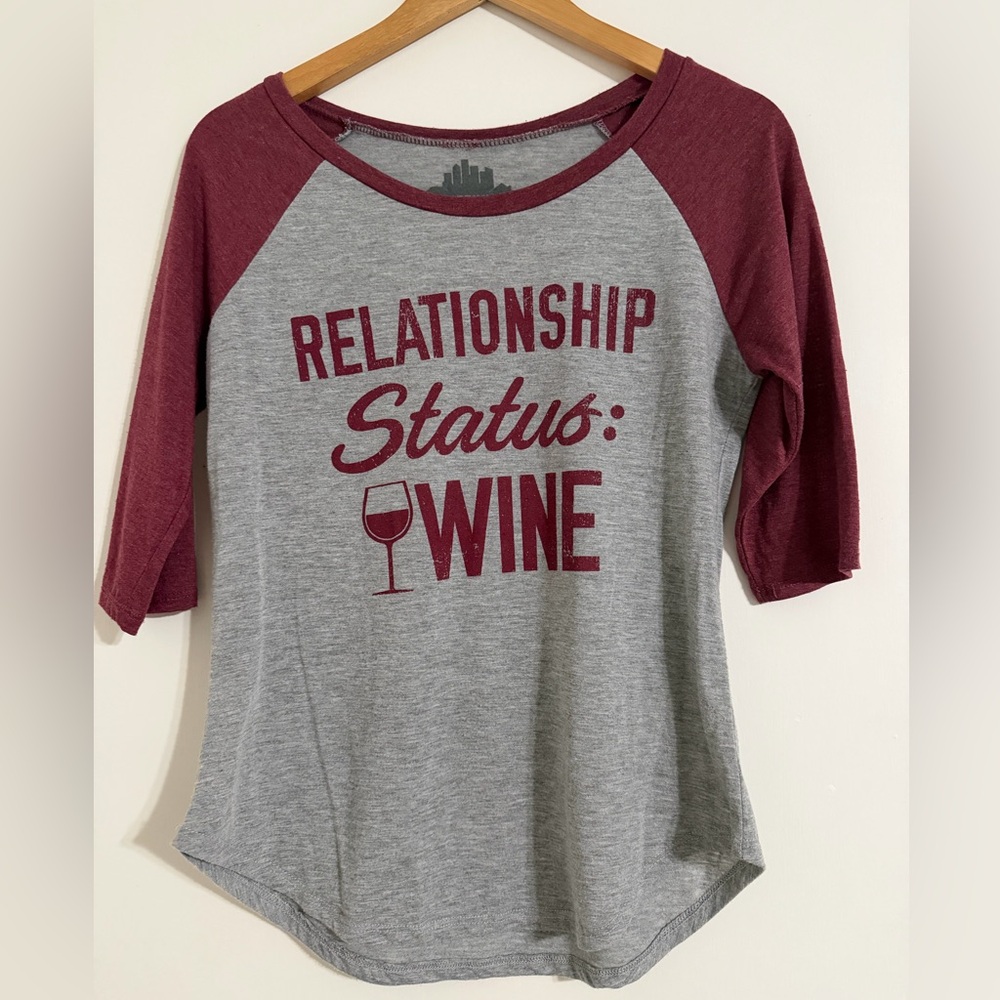Women's Gray and Burgundy Raglan Top Size Medium